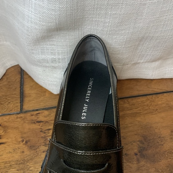 Sincerely Jules Penny Loafers- Black and Brown loafers for women (Size 6.5) - Picture 2 of 2